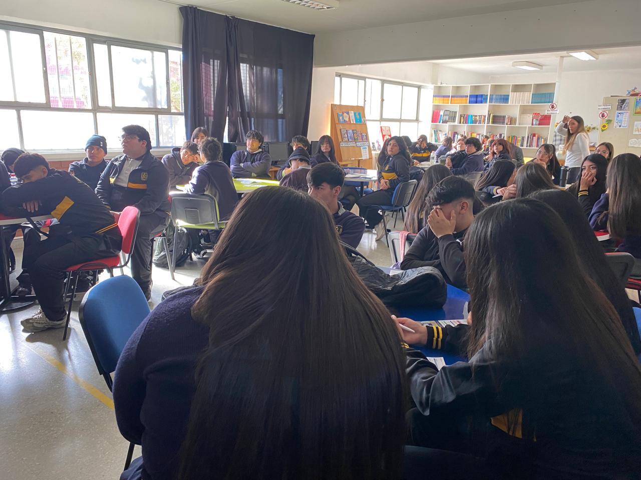 Charla universitaria para estudiantes de cuarto medio